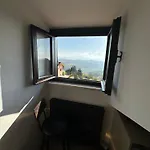 And Cozy Apprtment In With Panoramic View *