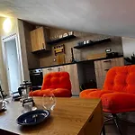 And Cozy Apprtment In With Panoramic View Διαμέρισμα