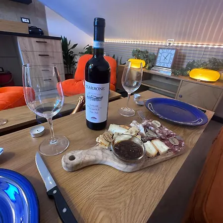 아파트 And Cozy Apprtment In With Panoramic View 무라짜노