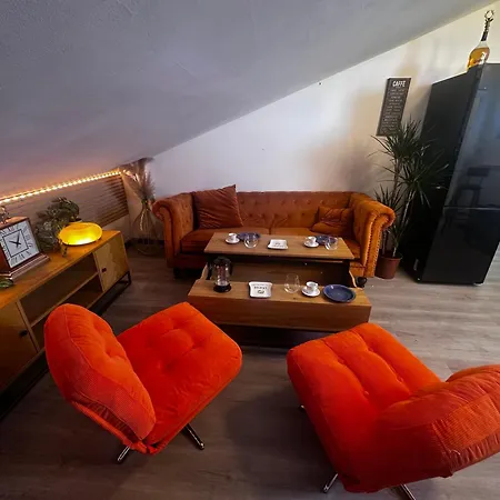 And Cozy Apprtment In With Panoramic View