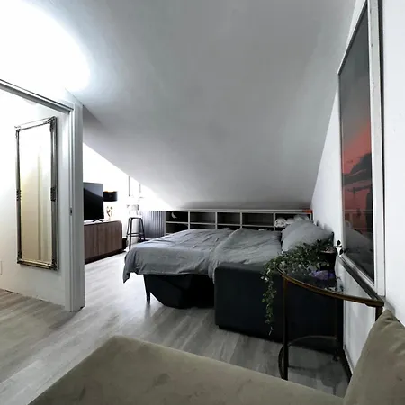 Apartament And Cozy Apprtment In With Panoramic View *